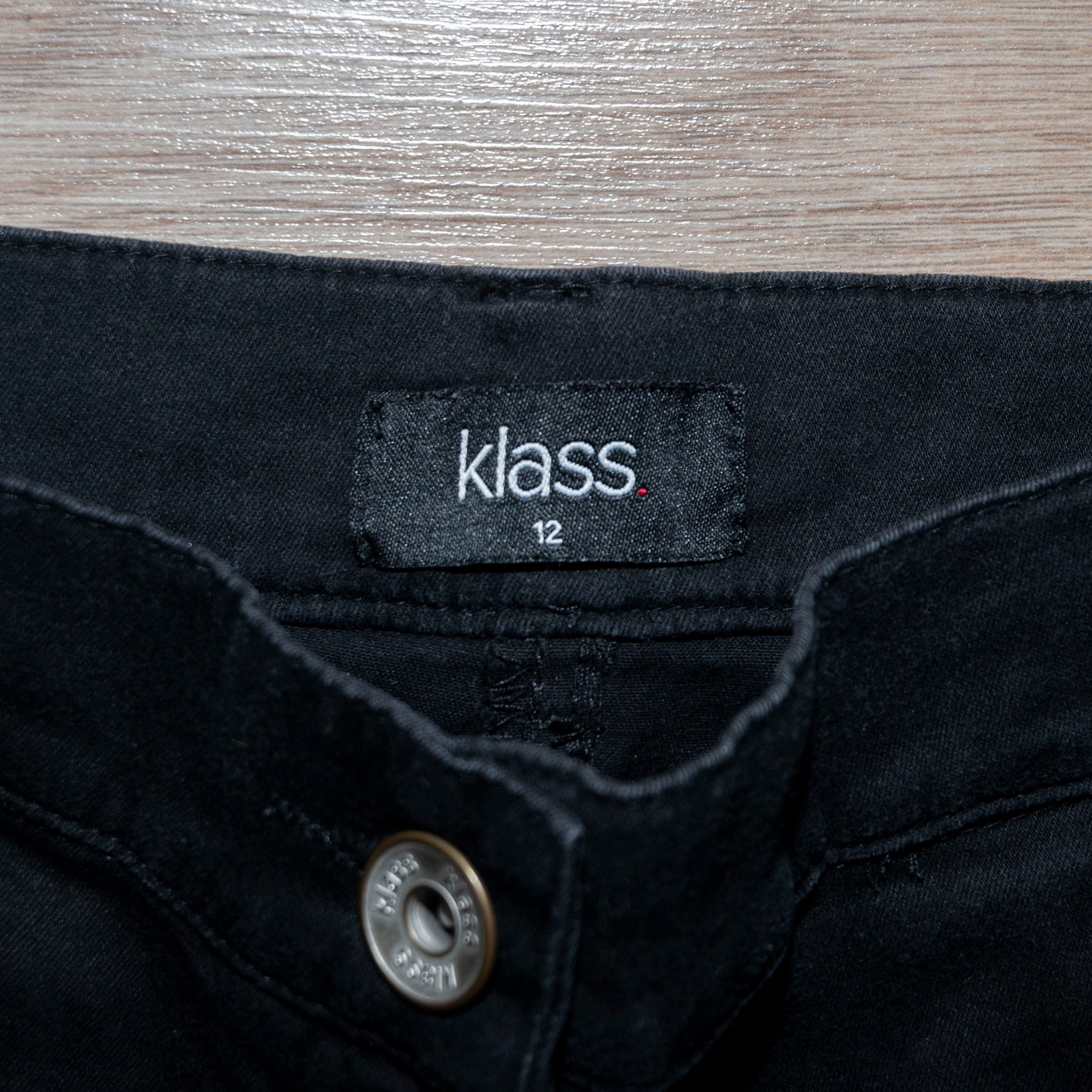 Black Capris (UK 12, EU 40)